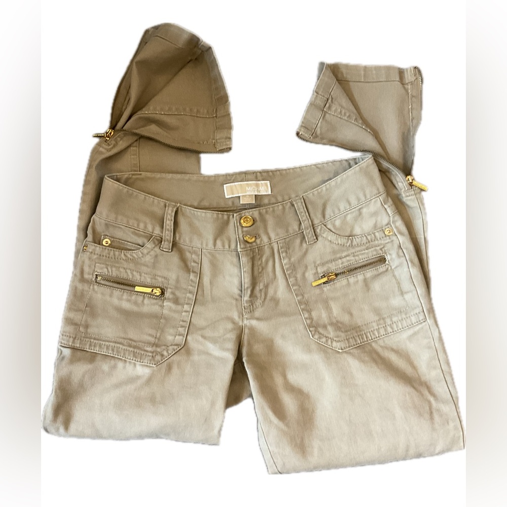 Michael Kors Mid rise Skinny Ankle  Pants with Gold tone Zippers.